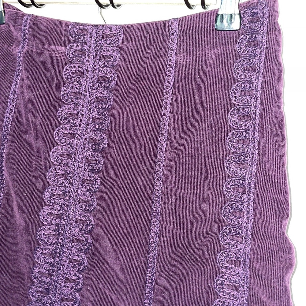 Boden corduroy stitched embroidered detailing midi skirt - Picture 2 of 8